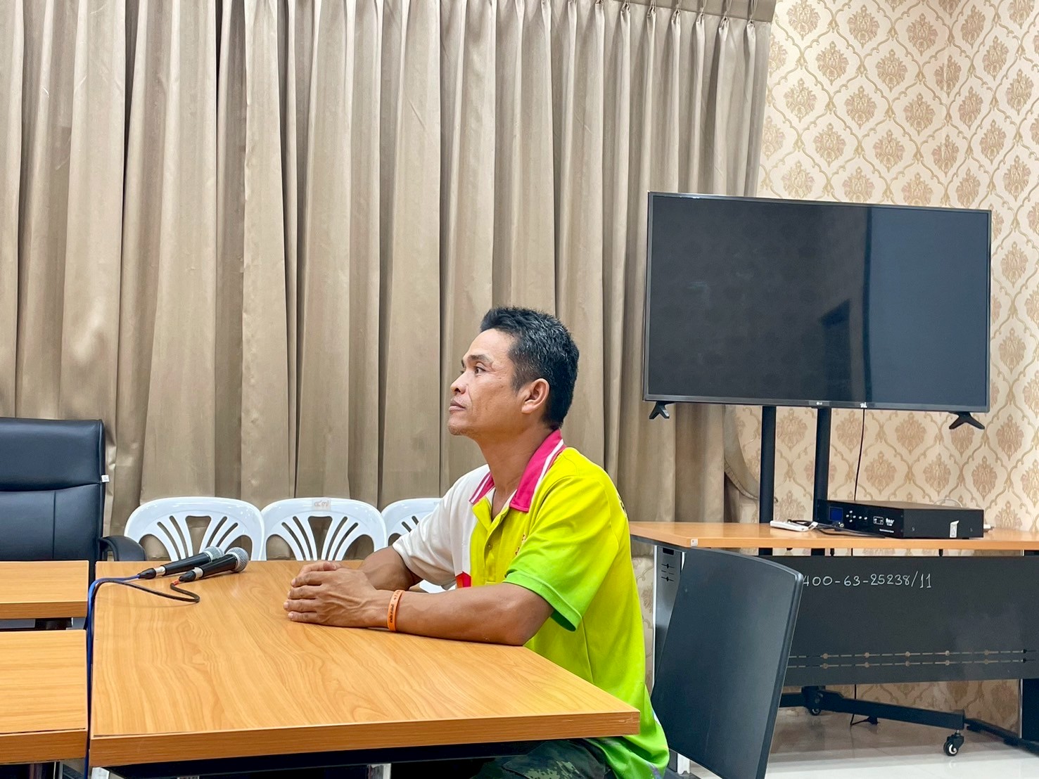 การประชุมคณะกรรมการสรรหาและเลือกสรรบุคคลเพื่อเป็นพนักงานจ้างในตำแหน่งพนักงานขับรถยนต์