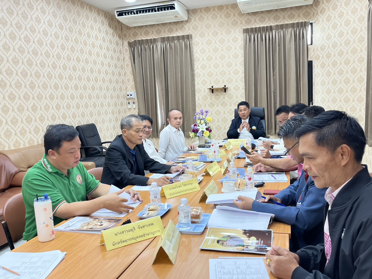 ข่าวการประชุมคณะกรรมการคัดเลือกเพื่อรับโอนข้าราชการสังกัดส่วนราชการอื่นมาดำรงตำแหน่งครู สังกัดองค์การบริหารส่วนจังหวัดชัยภูมิ ครั้งที่ 3/2568 (1)