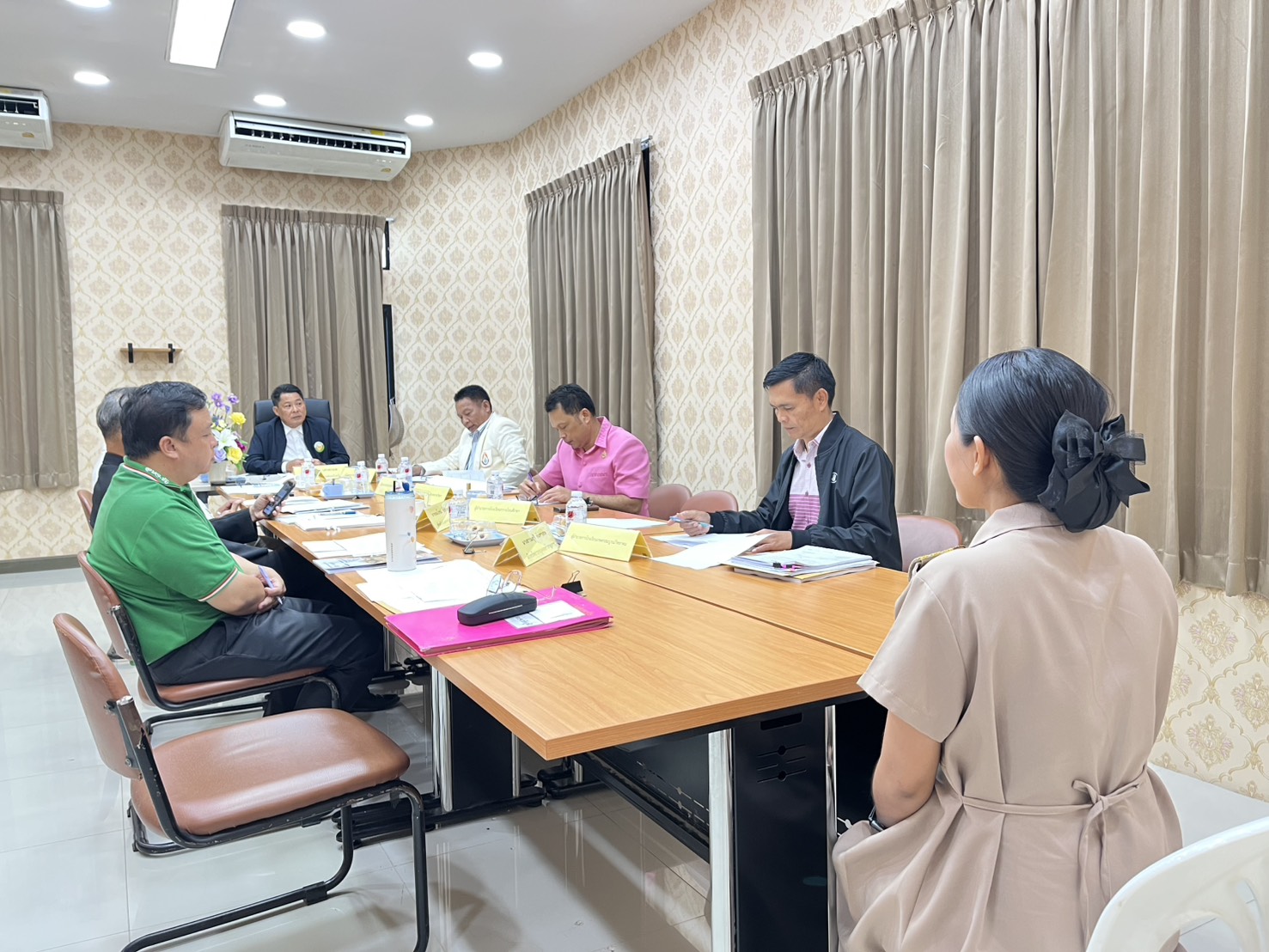 ข่าวการประชุมคณะกรรมการคัดเลือกเพื่อรับโอนข้าราชการสังกัดส่วนราชการอื่นมาดำรงตำแหน่งครู สังกัดองค์การบริหารส่วนจังหวัดชัยภูมิ ครั้งที่ 3/2568 (5)