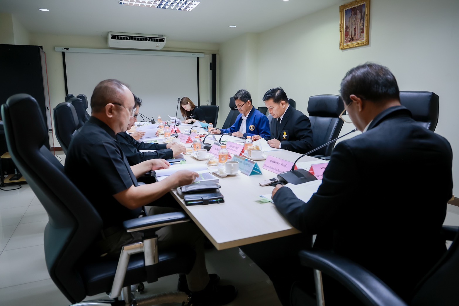 การประชุมคณะอนุกรรมการด้านการบริหารงานบุคคลสำหรับข้าราชการหรือพนักงานครูและบุคลากรทางการศึกษาในสังกัดองค์การบริการส่วนจังหวัดชัยภูมิ ครั้งที่ 1/2569 (7)