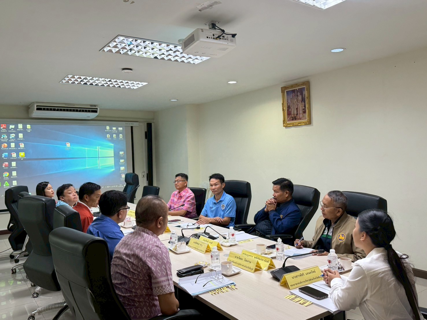 การประชุมคณะอนุกรรมการด้านการบริหารงานบุคคลสำหรับข้าราชการหรือพนักงานครูและบุคลากรทางการศึกษา ครั้งที่ 8/2568 (3)