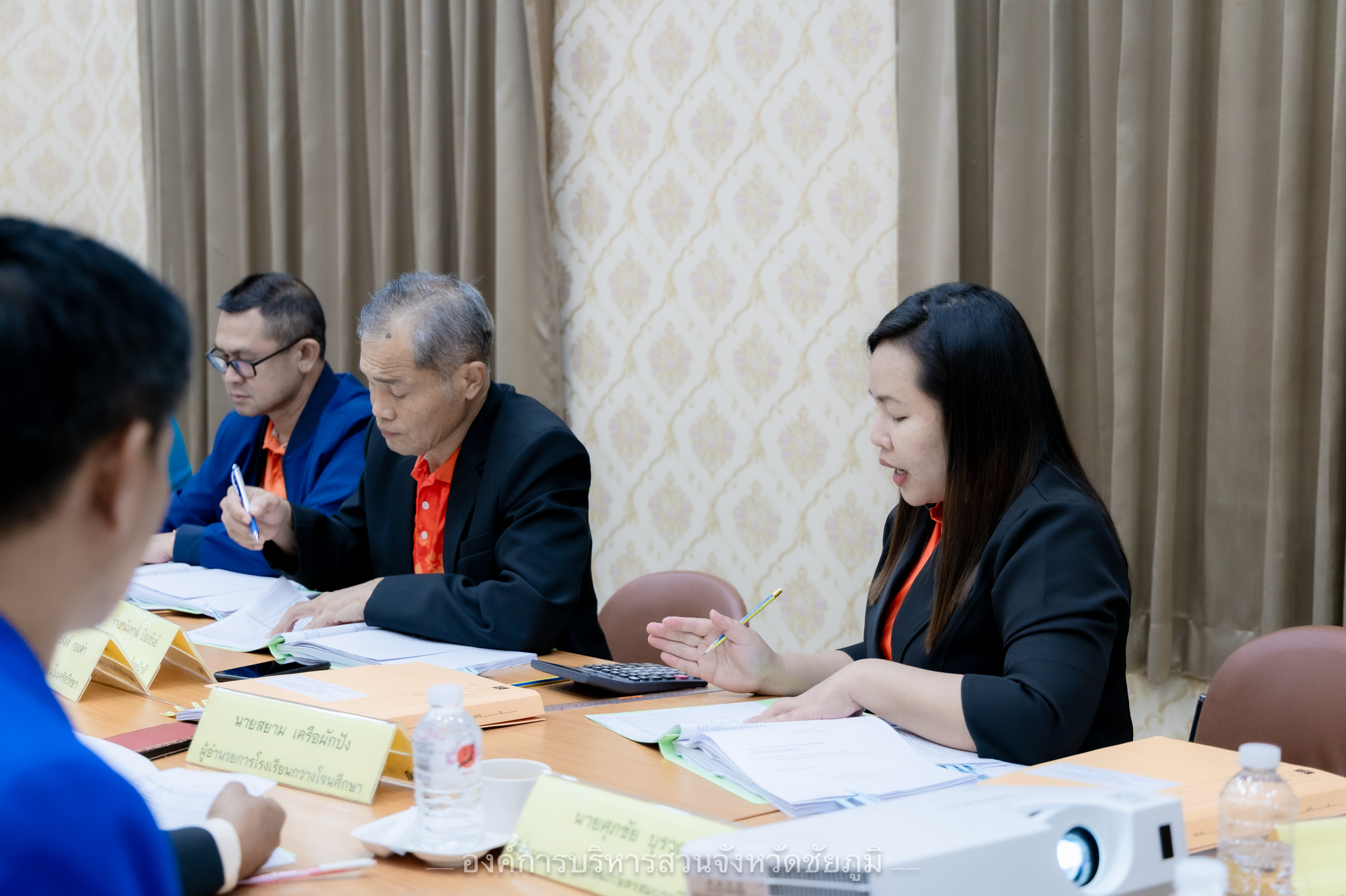 การประชุมคณะกรรมการพิจารณาเลื่อนขั้นเงินเดือนข้าราชครูและบุคลากรทางการศึกษาองค์การบริหารส่วนจังหวัด (6)